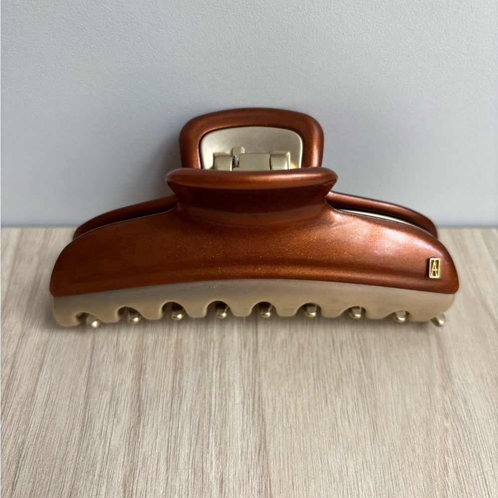Alexandre de Paris large jaw clip